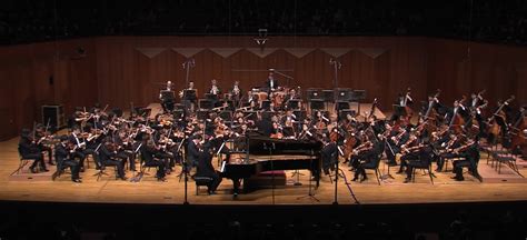 Enchanting Echoes: Enrico Montesano's Unforgettable Performance at the Seoul Philharmonic Hall!